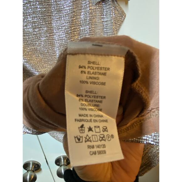 Maette by Stella Dot Zoey Metalic Sheen Short Sleeve Relaxed Fit Top Medium NEW - Picture 4 of 10